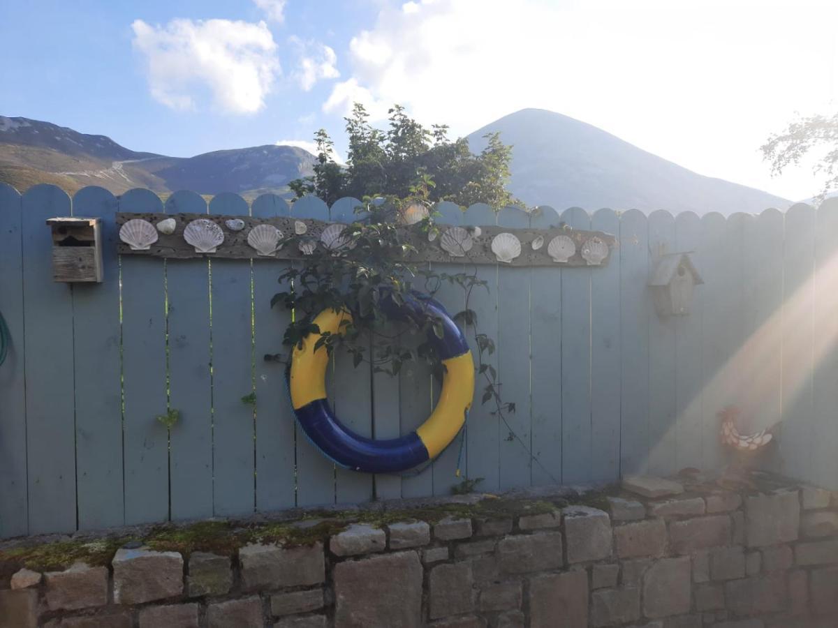 Croagh Patrick Lodge Apartment ウェストポート エクステリア 写真