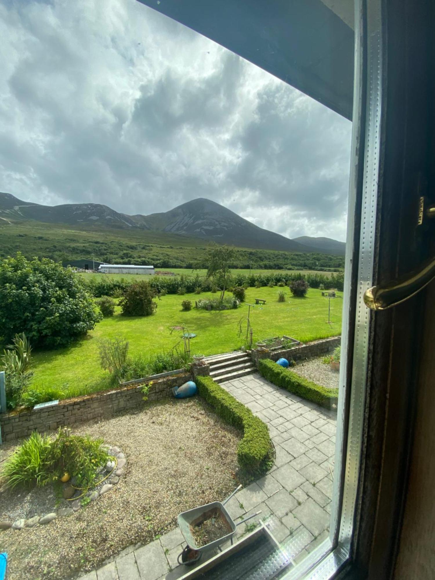 Croagh Patrick Lodge Apartment ウェストポート エクステリア 写真